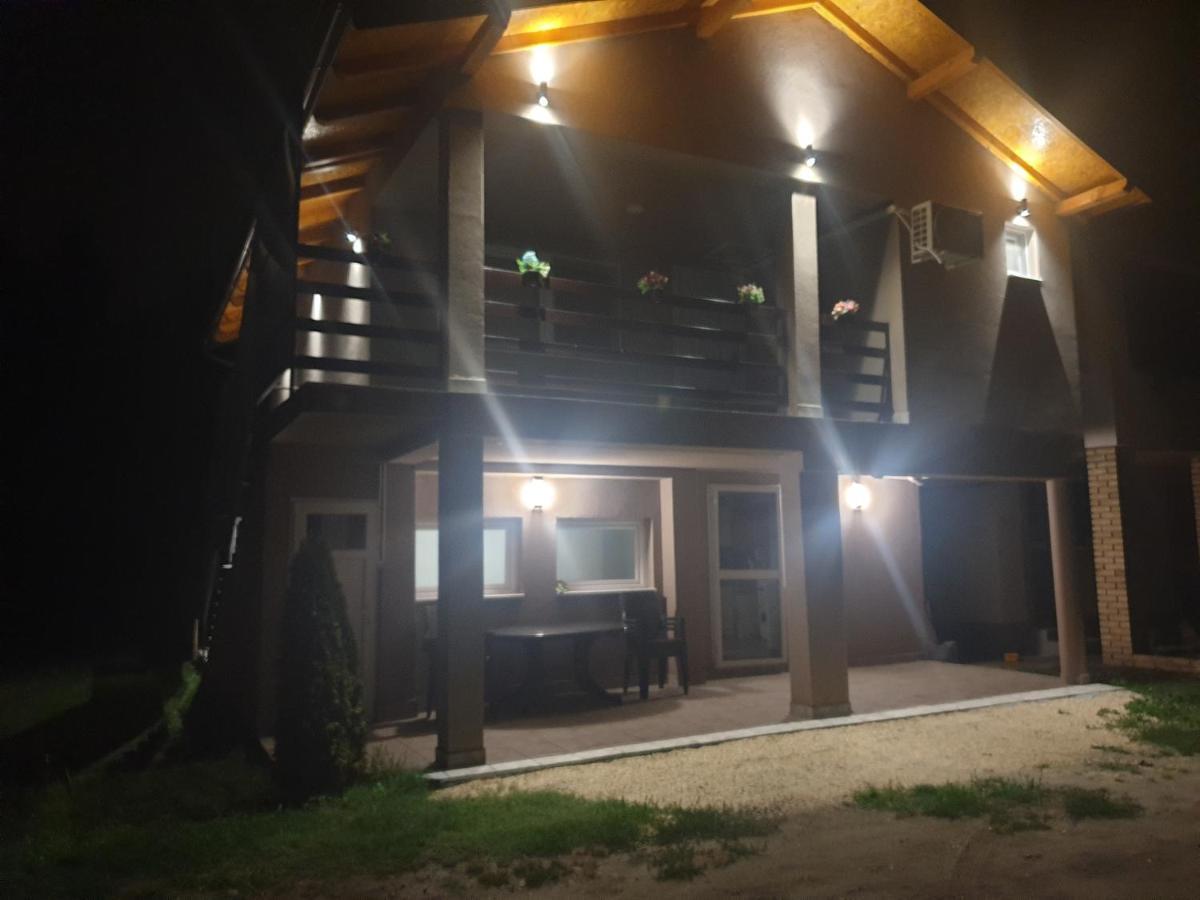 Vikendica Apartments Dunav Ms Celarevo Экстерьер фото
